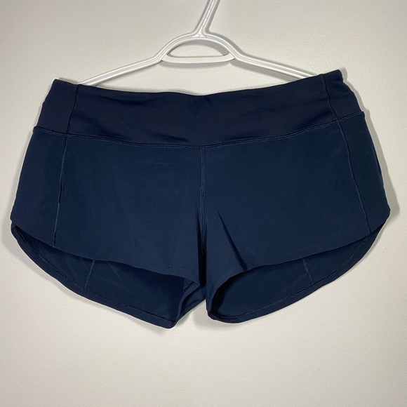 Lululemon Speed Up Low-Rise Short 2.5" size 8 regular in True Navy - Picture 7 of 11
